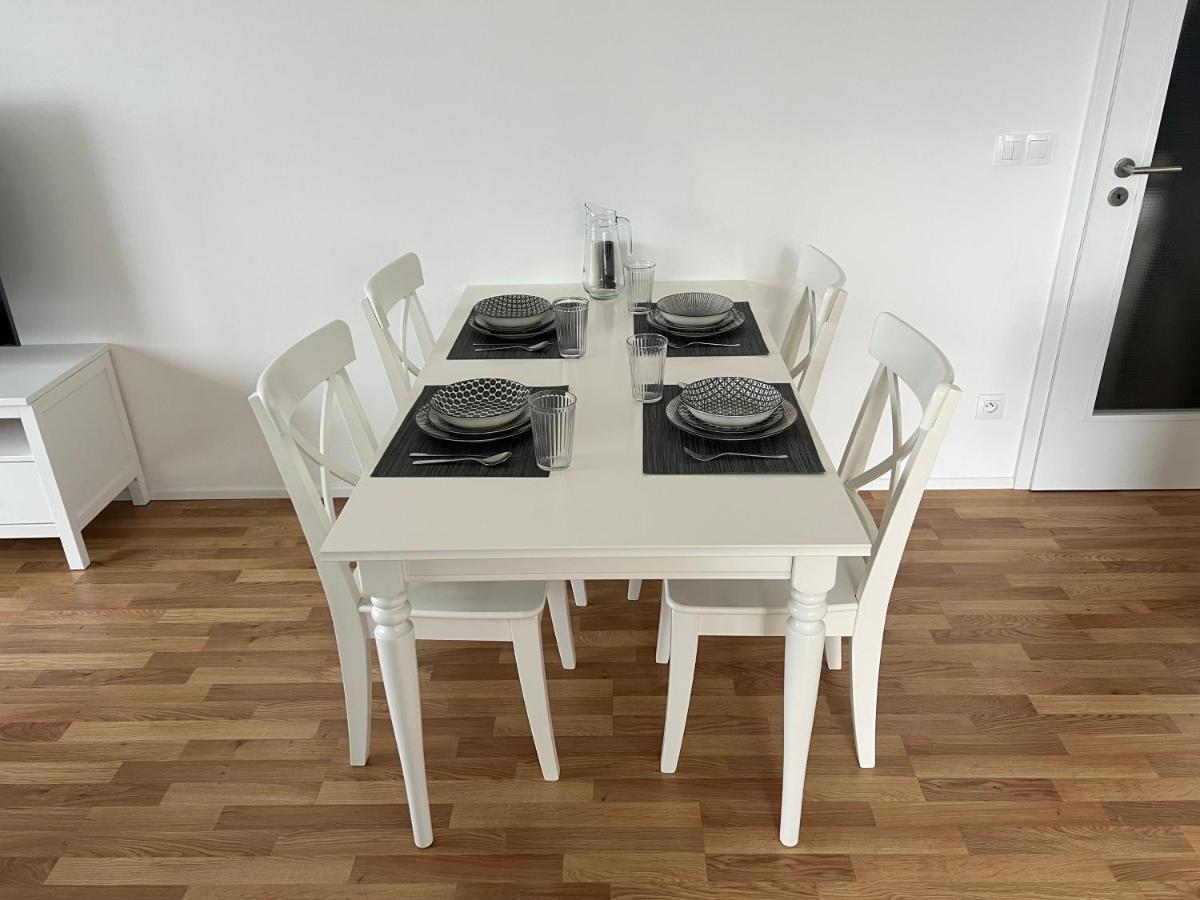 The Dante Prague - Family And Friends Apartments, Free Parking Zewnętrze zdjęcie